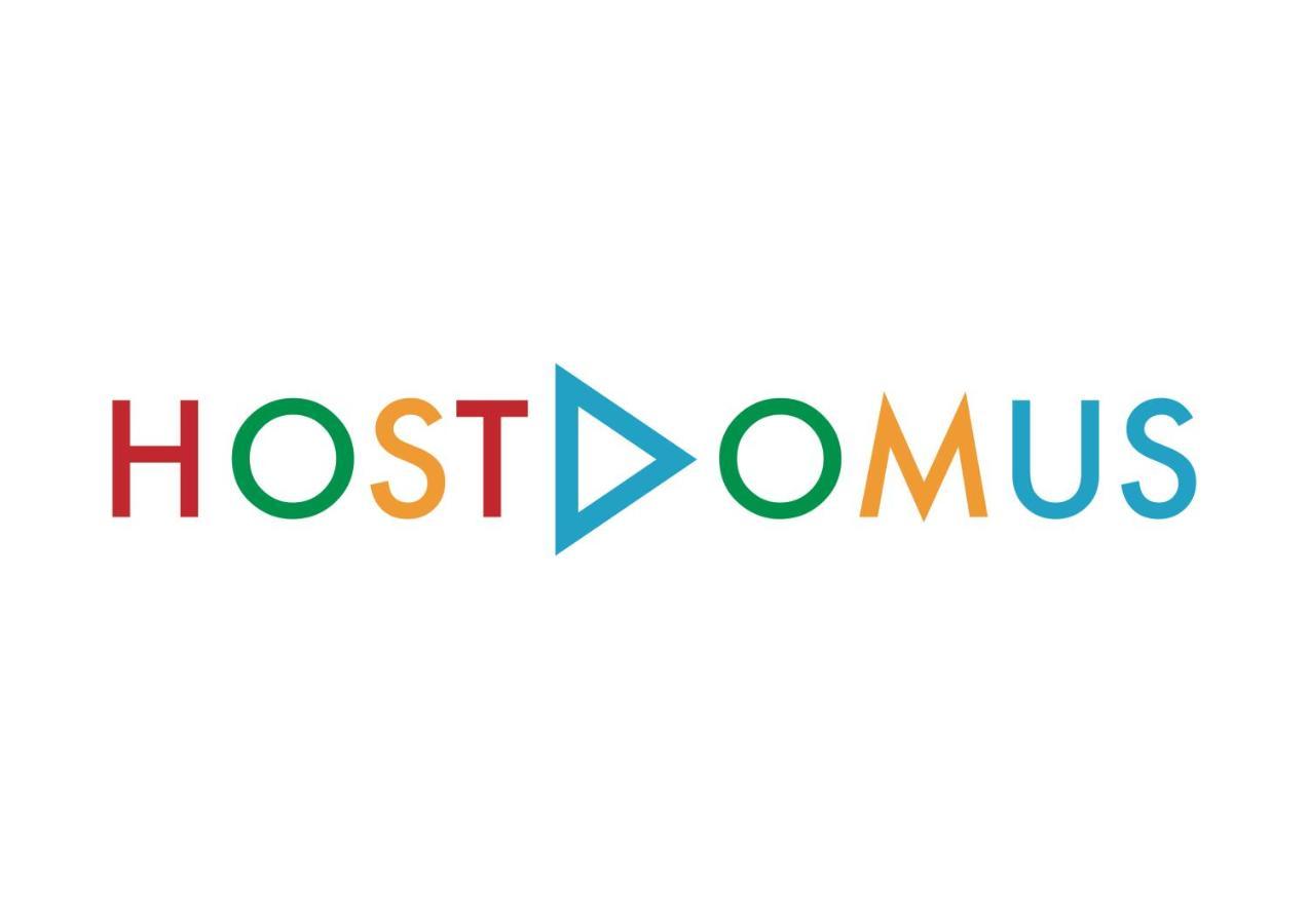 Hostdomus - Terry Suite Turin Bagian luar foto