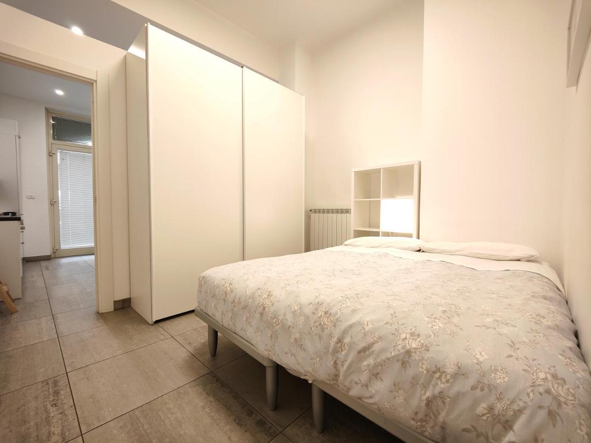 Hostdomus - Terry Suite Turin Bagian luar foto